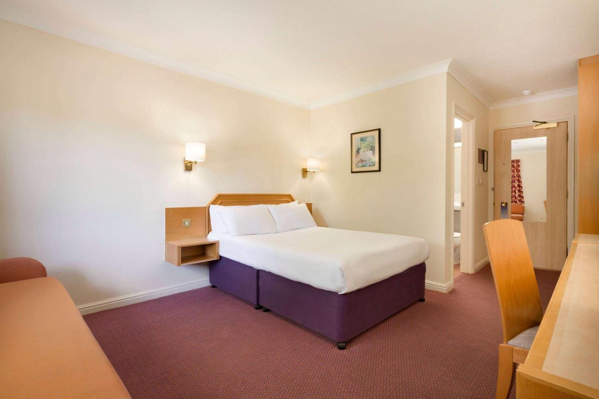 Days Inn Southampton Rownhams Chilworth  Zewnętrze zdjęcie